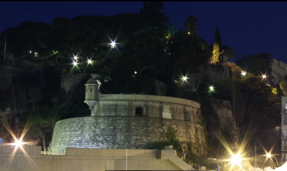 Balade nocturne au Fort Antoine